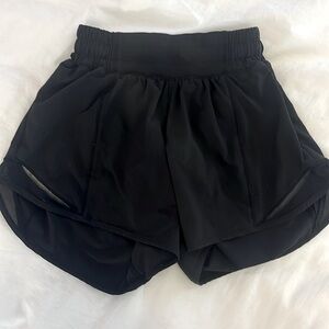 LULULEMON SIZE 0 SHORTS